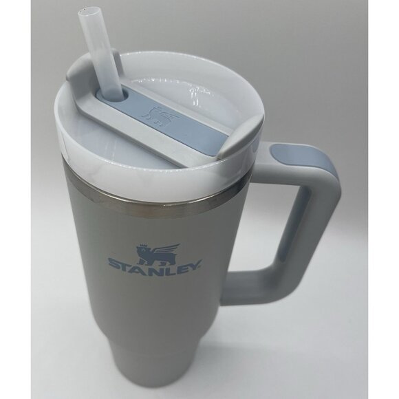 Stanley Light Blue H2.0 Quencher Flowstate 30 Oz Tumbler - Picture 2 of 7
